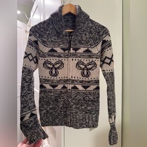 Chunky Zip-Front Women's Sweater Cardigan - Black & Cream